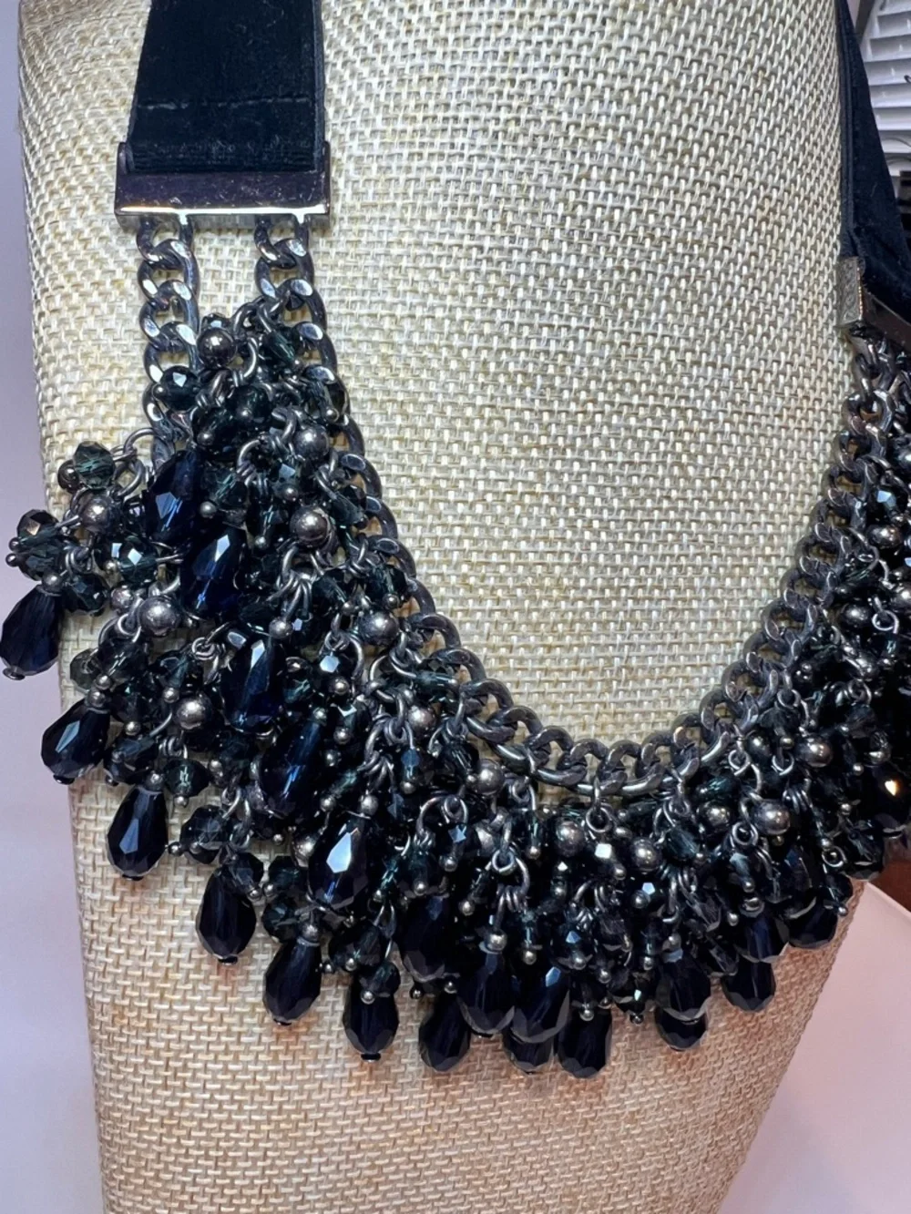 WHBM glass gun metal black suede cluster glass teardrop bib statement necklace - Picture 7 of 8